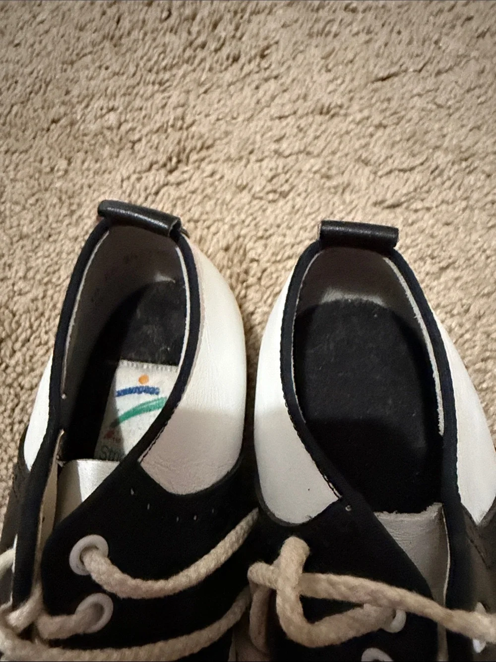 Stride Rite Classic Saddle Shoes Black /White size 10